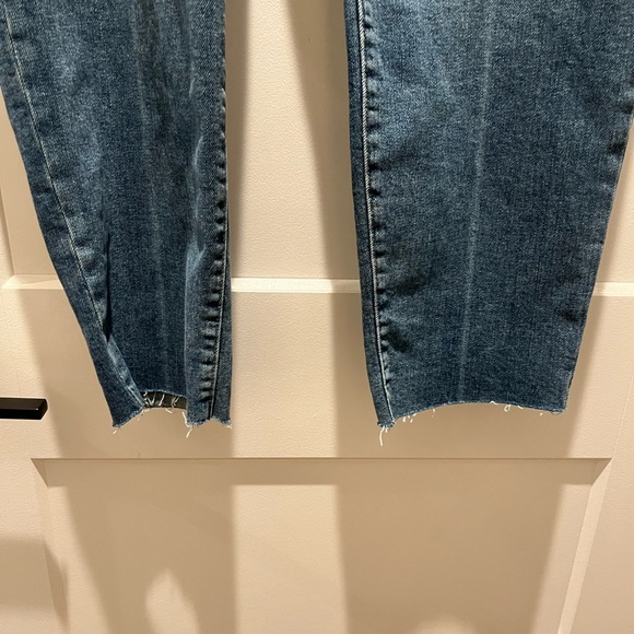 Old Navy size 14 high-rise O.G. Straight jeans with button fly, ankle length - Picture 2 of 4